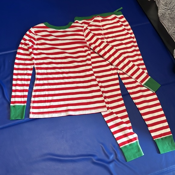 Striped Red and Green women’s pajamas holiday Hanna Andersson size small - Picture 4 of 5
